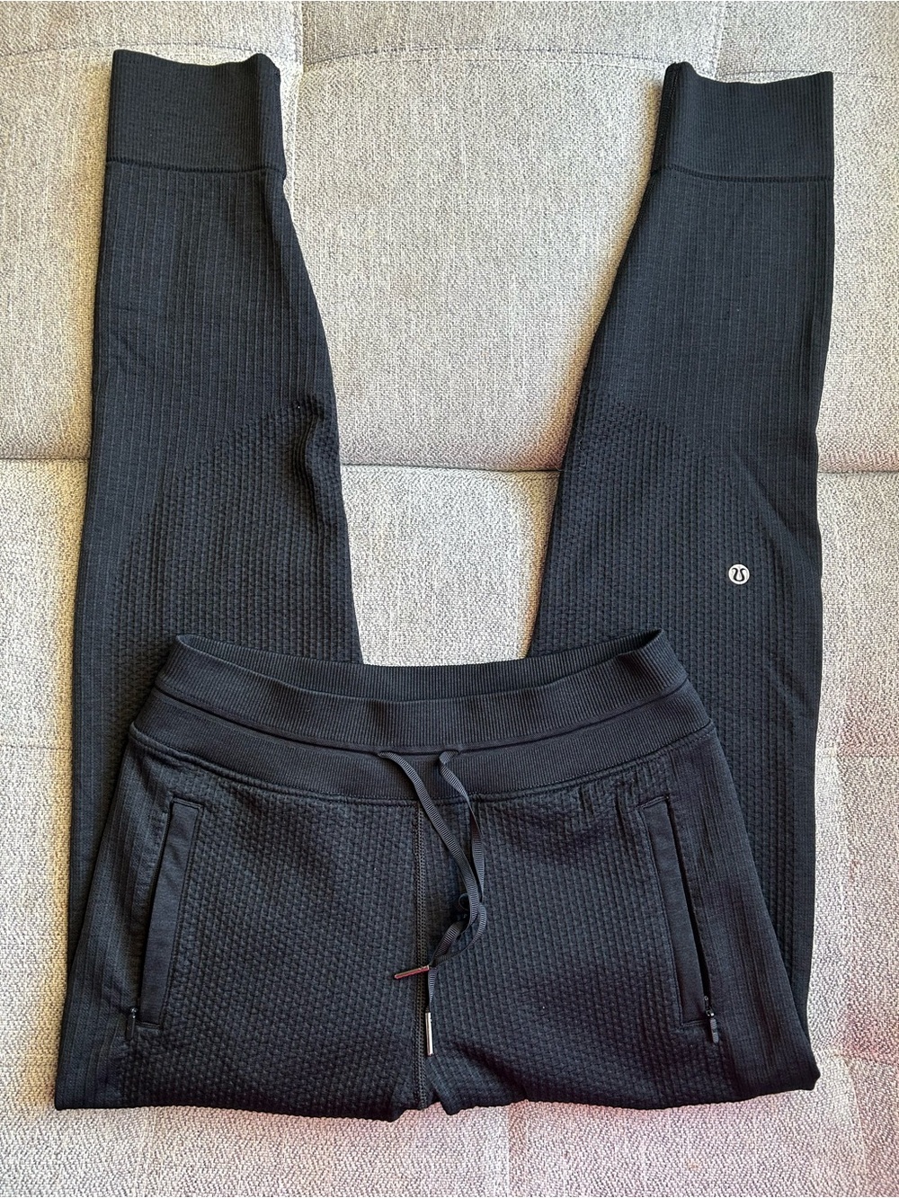 Lululemon engineered warmth jogger